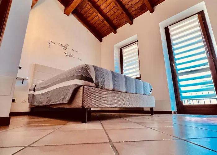 Vittoria Holiday House Stresa